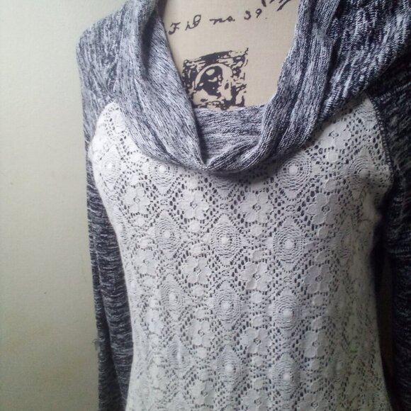 Miss Chievous Shirt Women S Long Sleeve Cowl Neck Lace Pocket Gray White - Picture 10 of 16